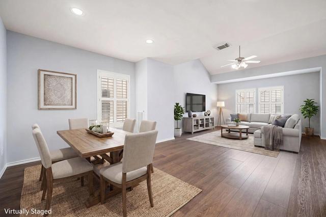934 W Heights Hollow Ln, Houston, TX 77007