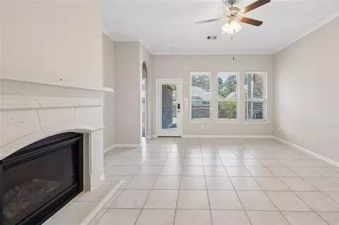 Living - 2357 Old Stone Dr, Conroe, TX 77304 photo 2 of 4