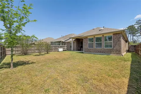 Exterior - 2357 Old Stone Dr, Conroe, TX 77304 photo 2 of 3