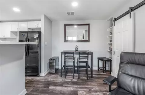9321 Pagewood Ln, Houston, TX 77063