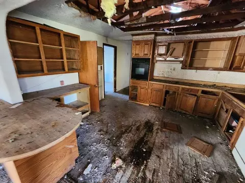 Kitchen - 296 Live Oak Loop, Whitney, TX 76692 photo 1 of 1