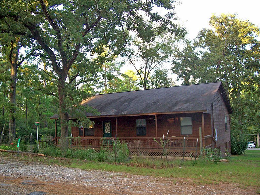 237 Youpon, Trinity, TX 75862 photo 1