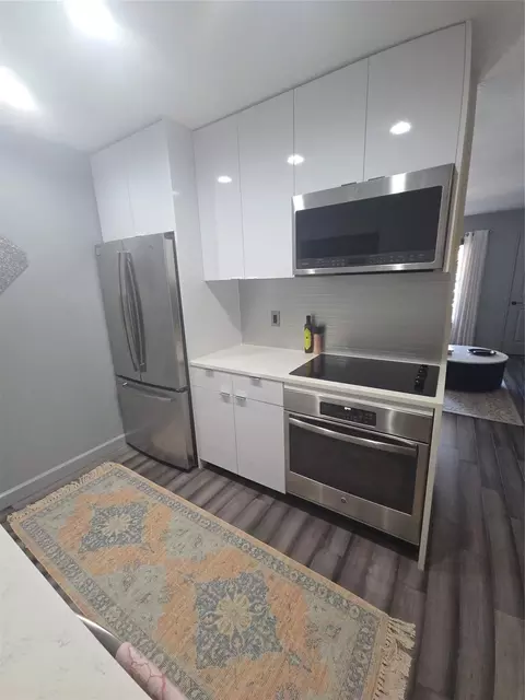 2250 Bering Dr #52, Houston, TX 77057