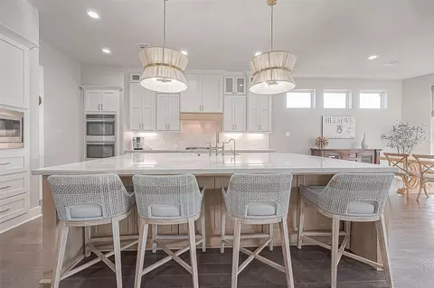 30 Argosy Bend Pl, Tomball, TX 77375