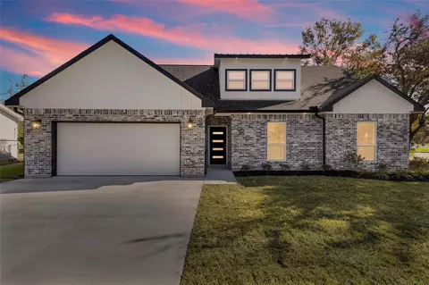 2950 Gulf St, Beaumont, TX 77703