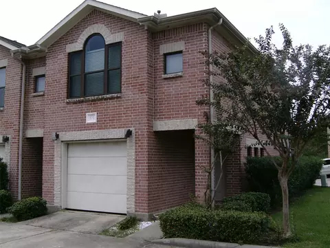 5941 S Loop Loop E #104, Houston, TX 77033