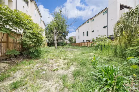 5412 Floyd St, Houston, TX 77007