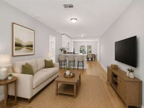 10430 Wiggins St, Houston, TX 77029