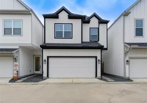 6726 Parker Oaks Ln, Houston, TX 77076