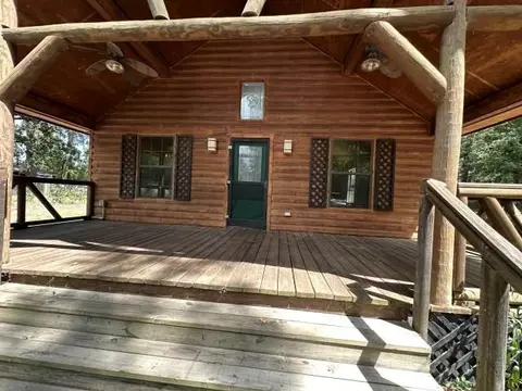 Exterior - 798 Port Blvd, Trinity, TX 75862 photo 2 of 3