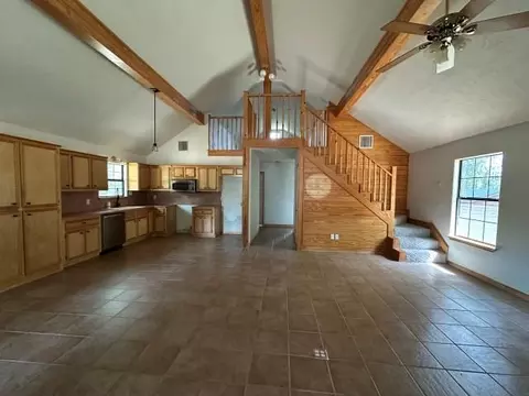 Living - 798 Port Blvd, Trinity, TX 75862 photo 1 of 4
