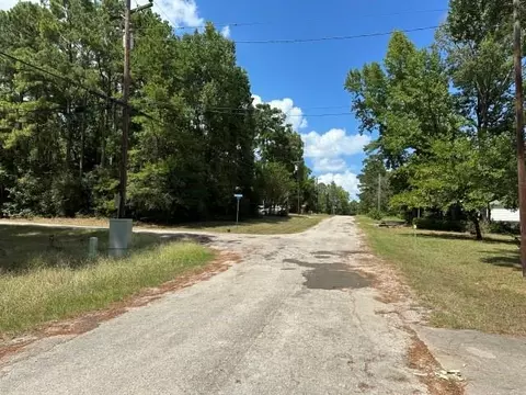 Other - 798 Port Blvd, Trinity, TX 75862 photo 2 of 5