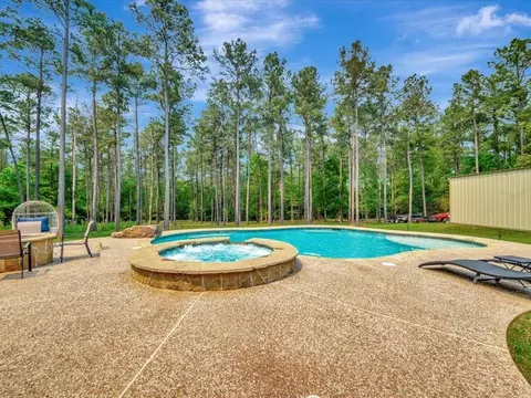 194 Royal Pnes, Lufkin, TX 75904