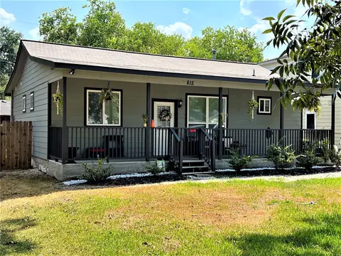 815 Leonard Ave, Richmond, TX 77469