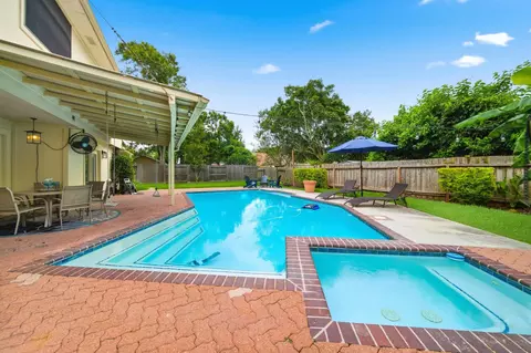 3815 W Valley Dr, Missouri City, TX 77459