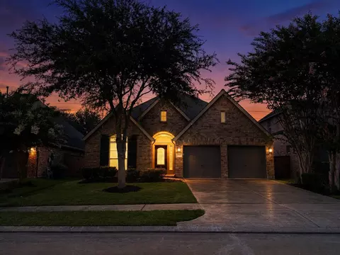 17514 Woodfalls Ln, Richmond, TX 77407