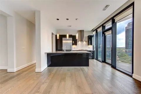 1409 Post Oak Blvd #1003, Houston, TX 77056