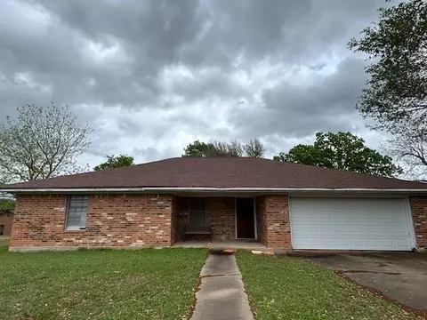 1601 Westwind Dr, Brenham, TX 77833