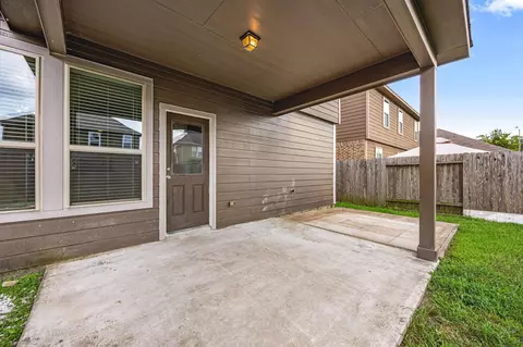 Exterior - 29322 Indian Clearing Trl, Spring, TX 77386 photo 7 of 8