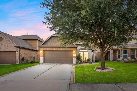 Exterior - 29322 Indian Clearing Trl, Spring, TX 77386 photo 4 of 8