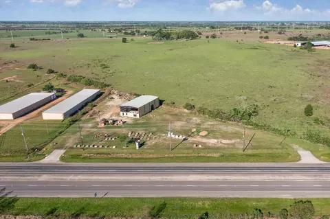 3395 Highway 36, Sealy, TX 77474