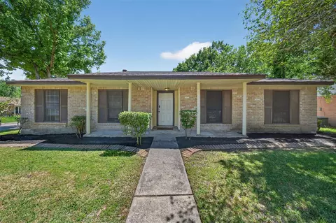 4538 Burkegate Dr, Spring, TX 77373