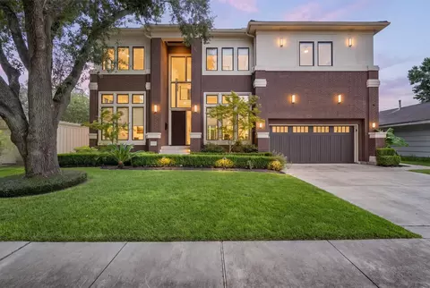5427 Maple St, Houston, TX 77096