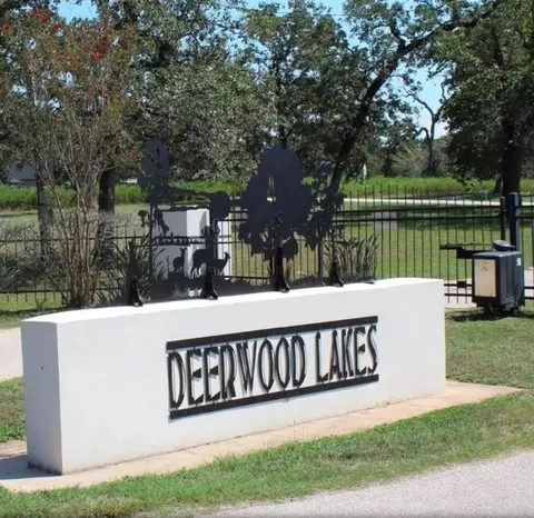 17922 Deerwood Dr, Hempstead, TX 77445