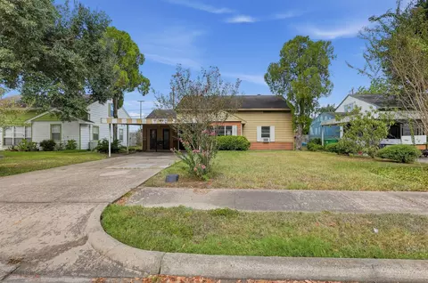 3815 Zephyr St, Houston, TX 77021