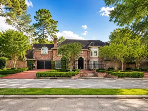 2819 Cedar Woods Pl, Houston, TX 77068