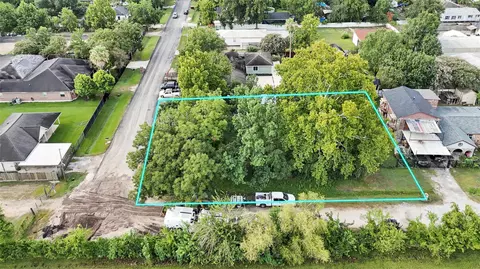 8537 Yale St, Houston, TX 77037