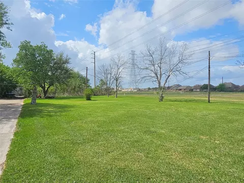 1218 E Pasadena Blvd, Deer Park, TX 77536