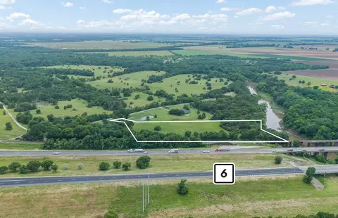 7880 Chockataw Ln, Navasota, TX 77868