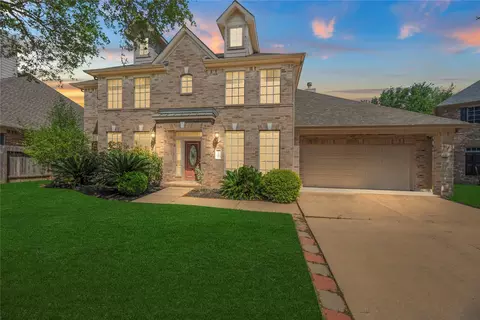 1810 Candle Light Ct, Sugar Land, TX 77498