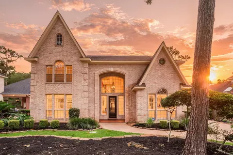 142 W Shadowpoint Cir, The Woodlands, TX 77381