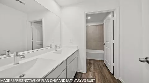 Bath - 633 Bronze Wolf Ct, Conroe, TX 77303 photo 1 of 1