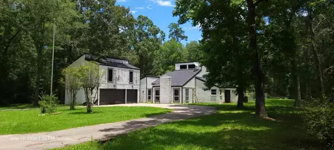 854 Fairway Dr, New Caney, TX 77357