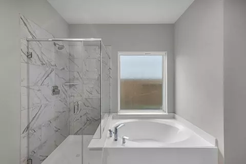 Bath - 2487 Forest Cedar Ln, Conroe, TX 77301 photo 3 of 5