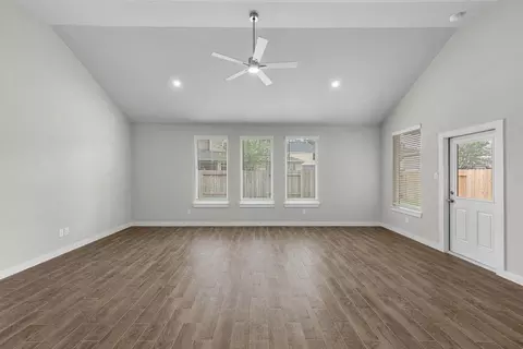 Living - 2487 Forest Cedar Ln, Conroe, TX 77301 photo 2 of 4
