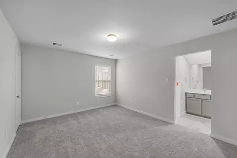 Bedroom - 2487 Forest Cedar Ln, Conroe, TX 77301 photo 4 of 4