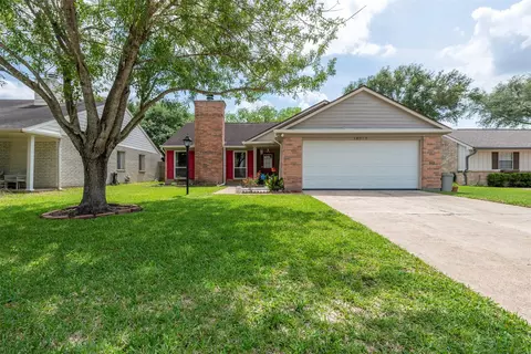 18015 Brooknoll Dr, Houston, TX 77084