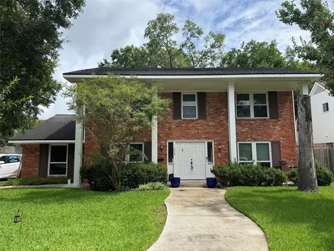 315 Willow Vista Dr, El Lago, TX 77586