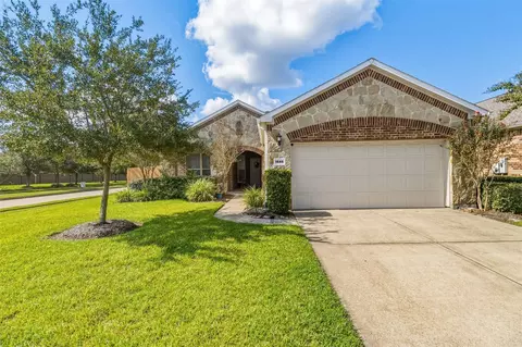 1546 Tuscan Village Dr, League City, TX 77573