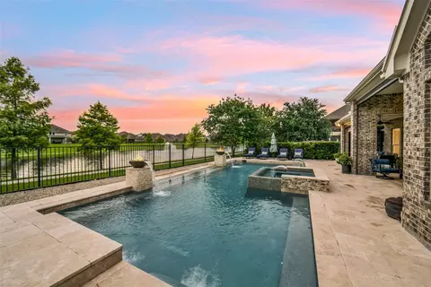 615 Cypress Creek Ln, Richmond, TX 77469