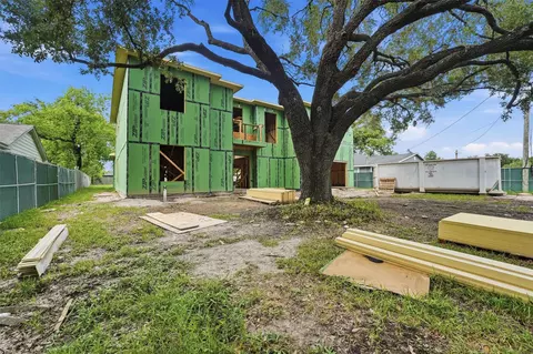 4602 Randwick Dr, Houston, TX 77092