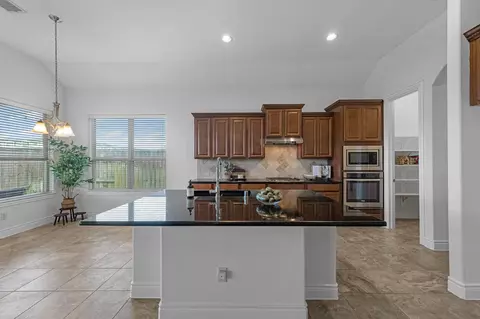 Kitchen - 5922 Beeston Hall Ct, Spring, TX 77388 photo 2 of 4