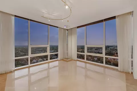 5100 San Felipe St #194, Houston, TX 77056