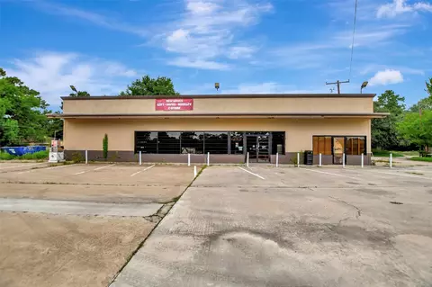 9240 State Highway 75 S, New Waverly, TX 77358