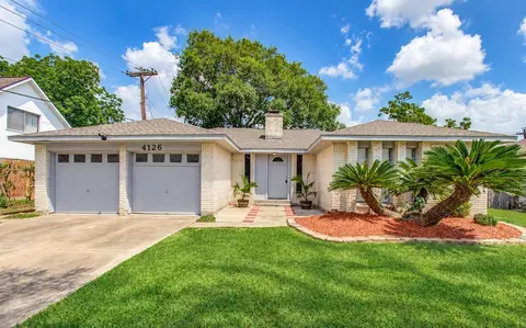 4126 Worrell Dr, Houston, TX 77045