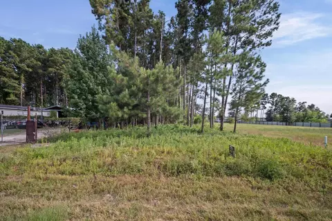 900 County Road 3545, Cleveland, TX 77327